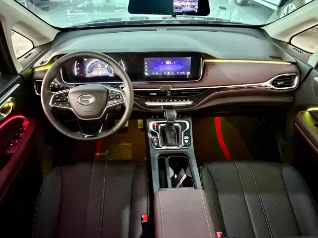 GAC Trumpchi M6 — Фото автомобиля 6