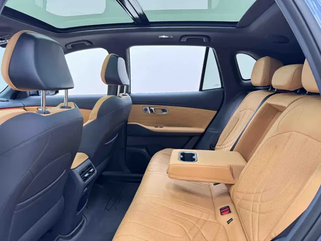 Geely Galaxy Galaxy Starship 7 EM-i 2025 120km Navigation Edition — Фото автомобиля 12