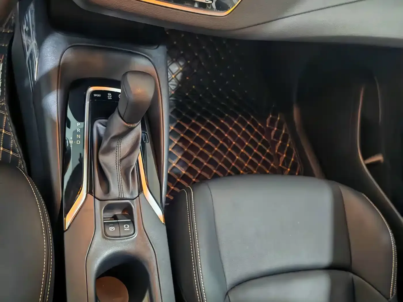 Toyota Levin 2022 185T CVT Luxury Edition — Фото автомобиля 12