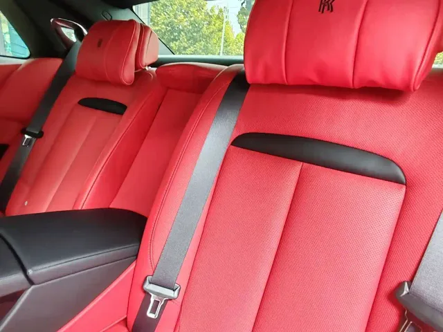 Rolls-Royce Ghost — Фото автомобиля 14