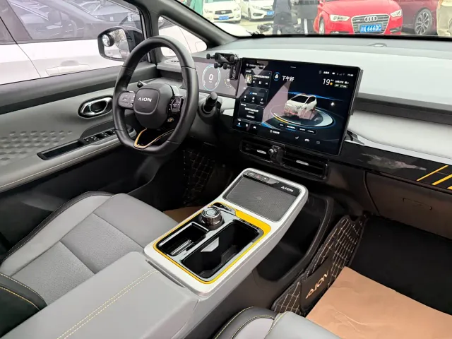 GAC Aion Y — Фото автомобиля 9