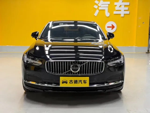 Volvo S90 — Фото автомобиля 2