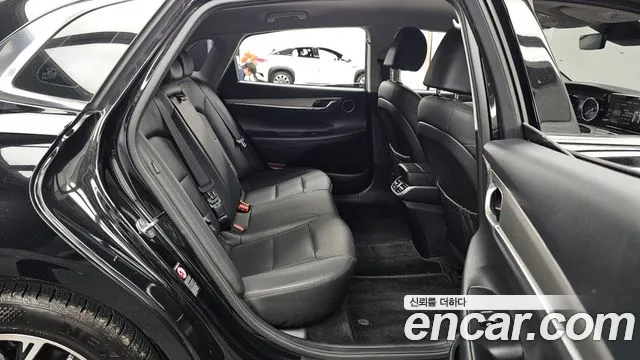 Hyundai Grandeur New — Фото автомобиля 18