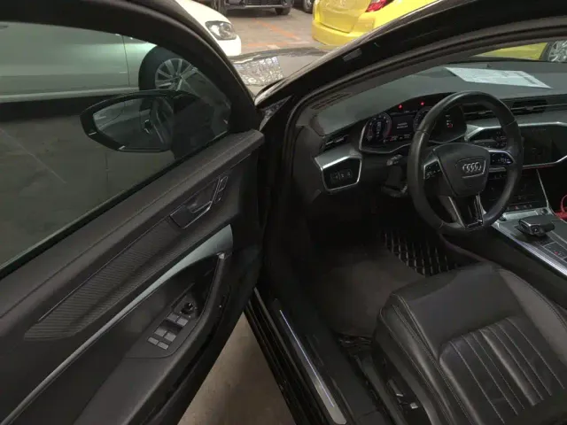 Audi A6L — Фото автомобиля 15