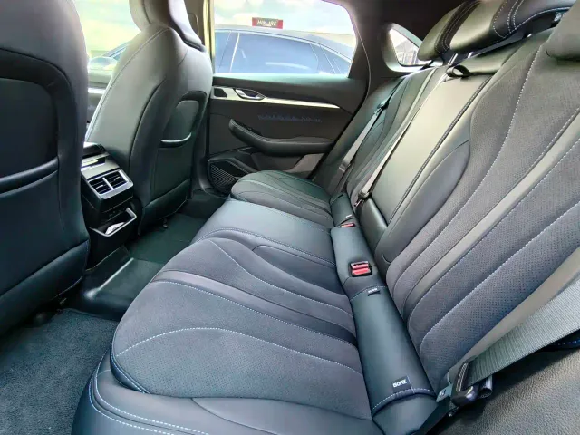 Geely Xingrui — Фото автомобиля 10