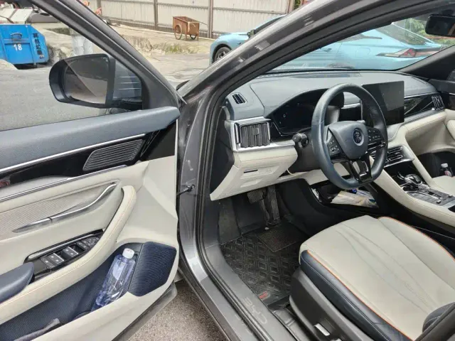 BYD Song PLUS — Фото автомобиля 15