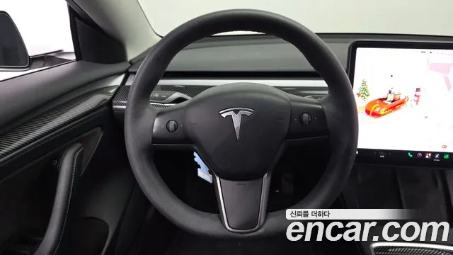 Tesla Model 3 — Фото автомобиля 13