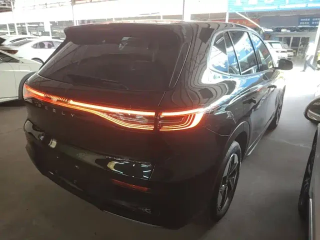 Geely Galaxy E5 — Фото автомобиля 6