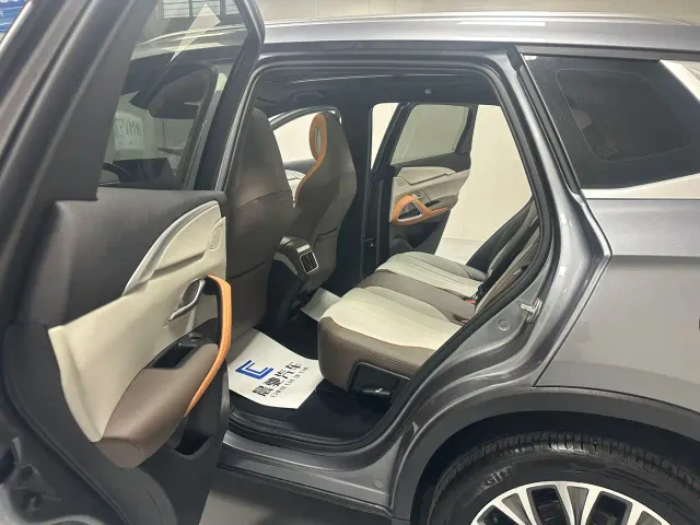 BYD Song Pro — Фото автомобиля 12