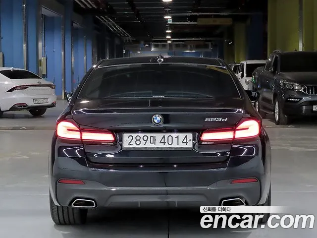 BMW 5-Series 5 серия (G30) 523d M Sport — Фото автомобиля 4