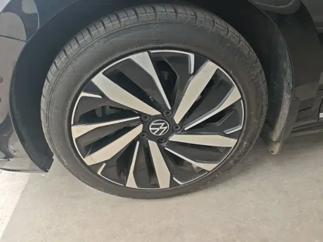 Volkswagen Passat — Фото автомобиля 22