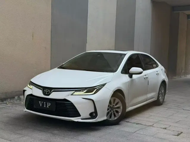 Фотография автомобиля — Toyota Corolla