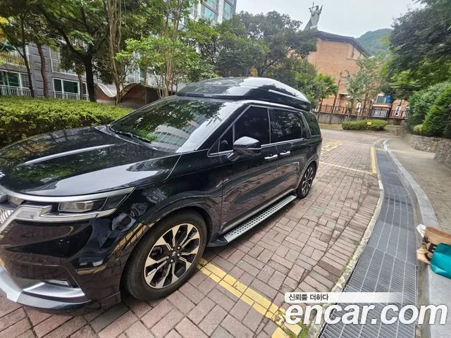 Kia Carnival Generation 4 — Фото автомобиля 12