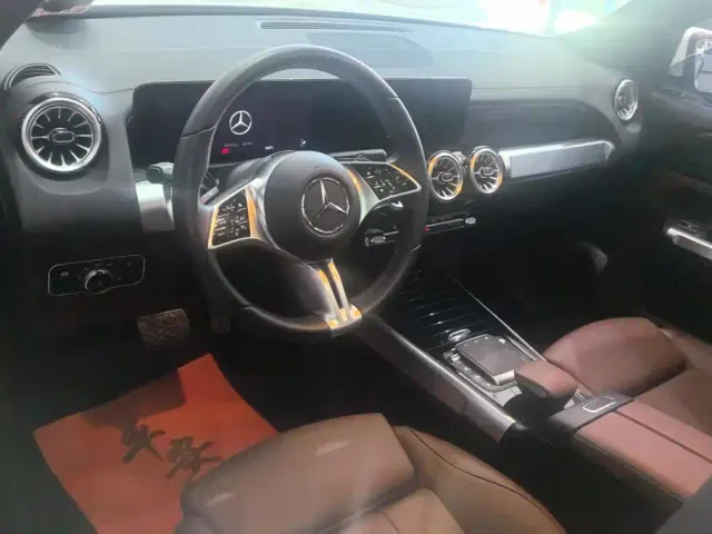 Mercedes-Benz GLB-Class — Фото автомобиля 12