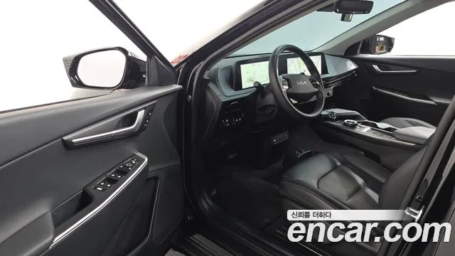 Kia EV6 — Фото автомобиля 10