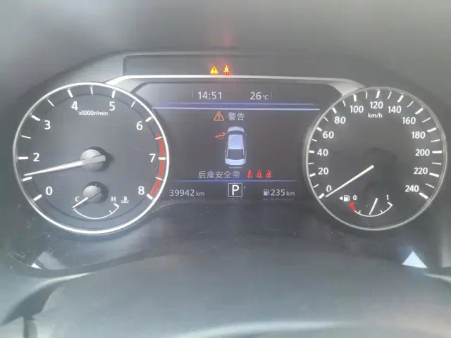 Nissan Teana — Фото автомобиля 14