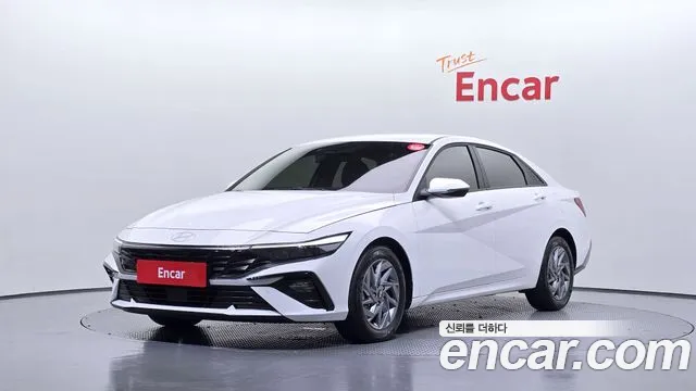 Фотография автомобиля — Hyundai Avante CN7