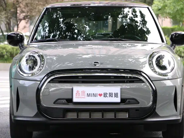 MINI Hatch — Фото автомобиля 2