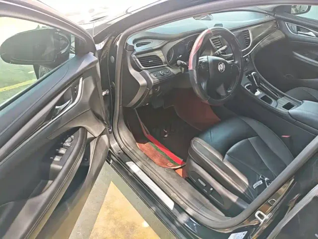 Buick LaCrosse — Фото автомобиля 15