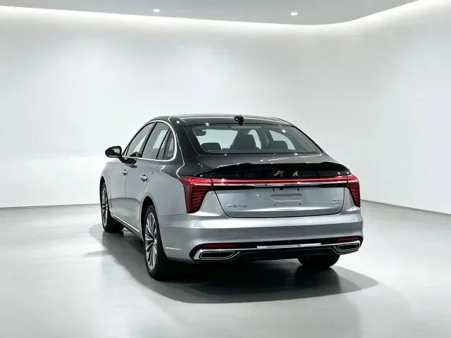 Hongqi H5 — Фото автомобиля 8