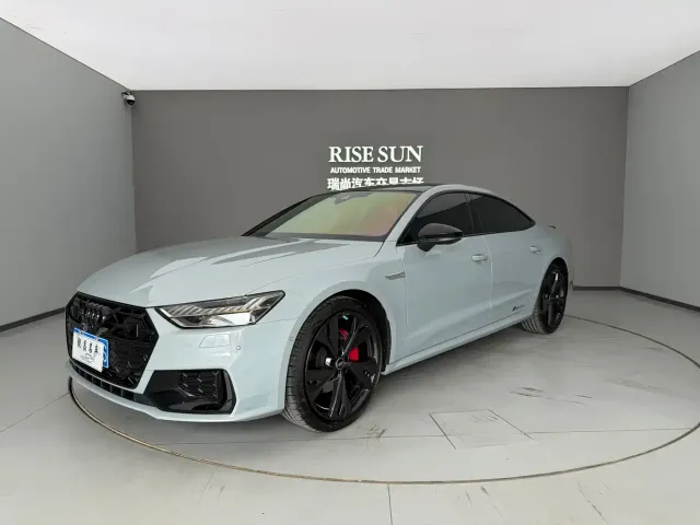 Фотография автомобиля — Audi A7L
