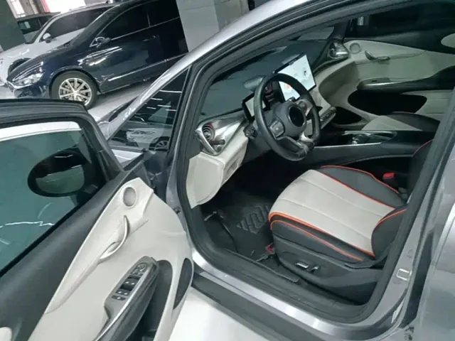 BYD Dolphin — Фото автомобиля 15
