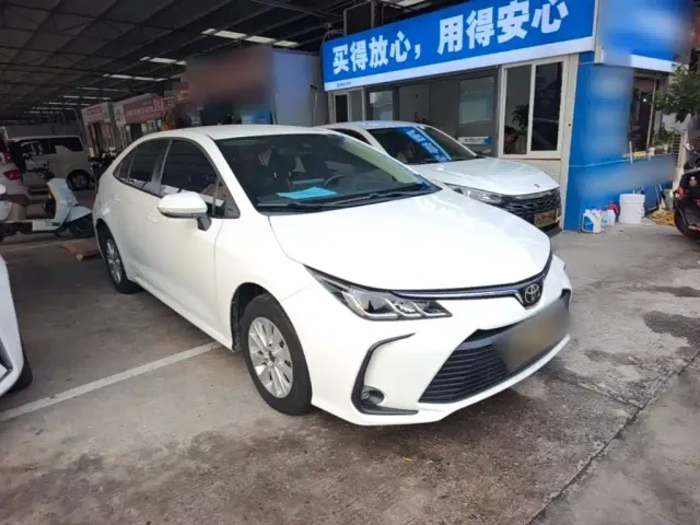 Toyota Corolla — Фото автомобиля 3