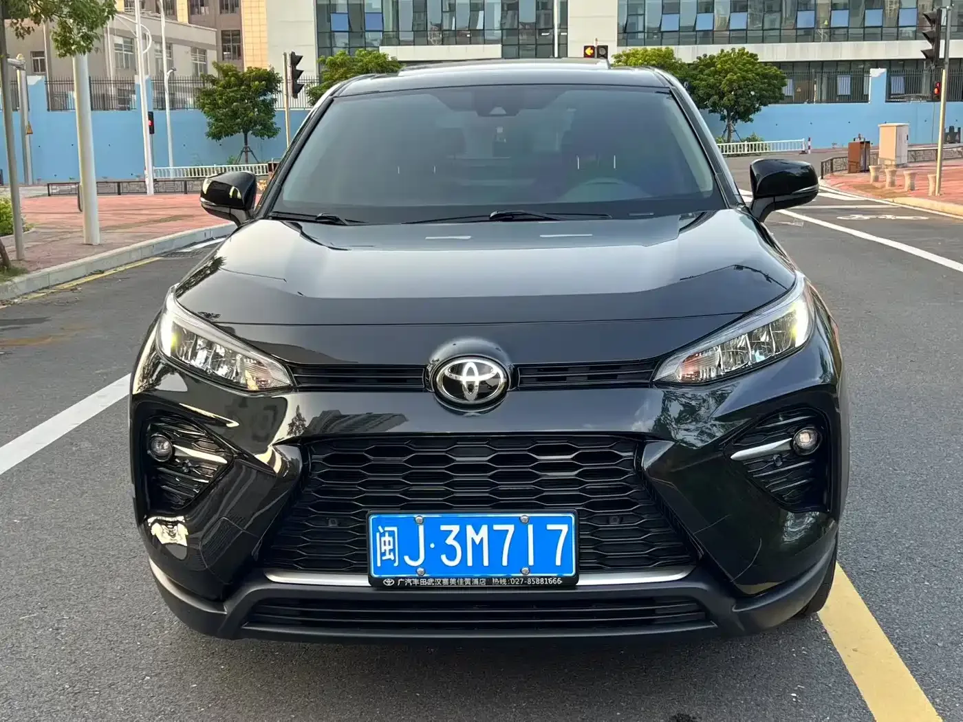 Toyota Wildlander 2022 2.0L CVT FWD Luxury Edition — Фото автомобиля 2