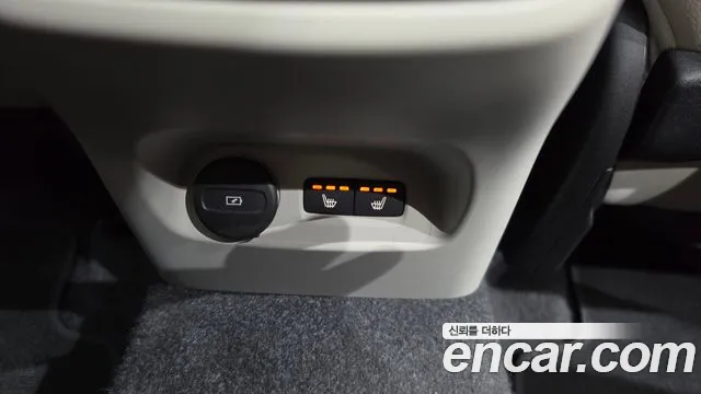 Вольво XC40 B4 Ultimate Bright — Фото автомобиля 13