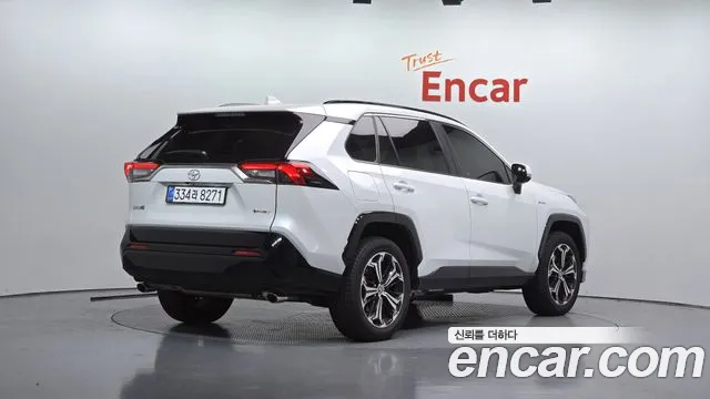 Toyota RAV4 5th Gen — Фото автомобиля 2