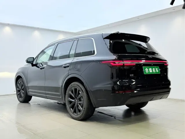 Li Auto Li ONE 2021 Extended Range 6-Seater — Фото автомобиля 17