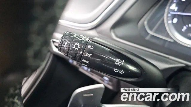Hyundai Sonata Sonata (DN8) 2.0 LPG(Для проката) — Фото автомобиля 27