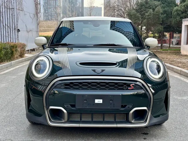 MINI Hatch — Фото автомобиля 3