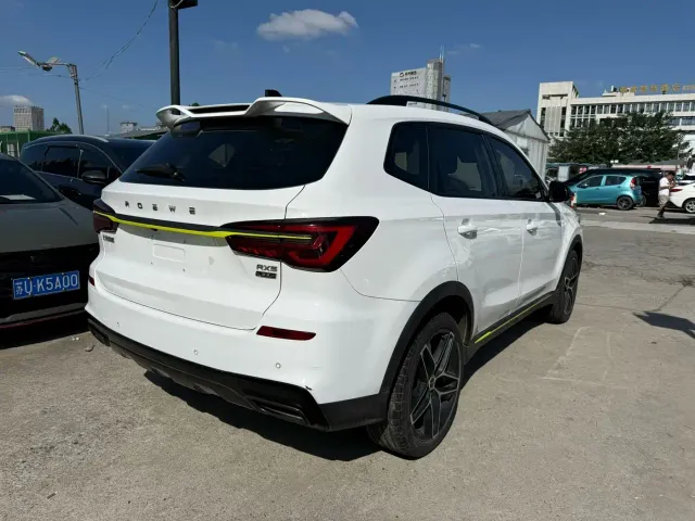 Roewe RX5 — Фото автомобиля 9