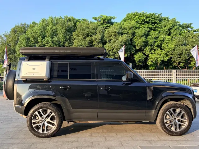 Land Rover Land Rover Defender 2024 110 3.0T P400 Dark Special Edition — Фото автомобиля 3