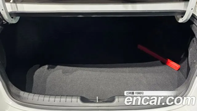 Hyundai Avante CN7 — Фото автомобиля 17