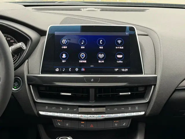 Cadillac CT5 — Фото автомобиля 8