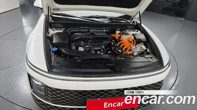 Hyundai Grandeur GN7 — Фото автомобиля 9