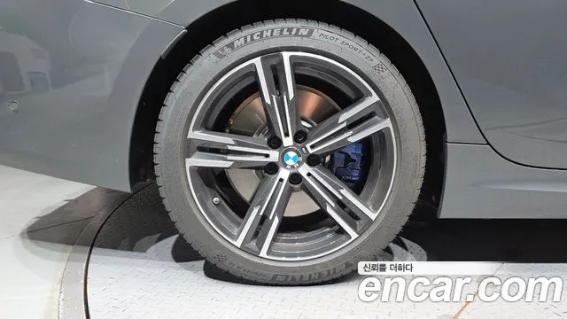 BMW 3-Series 3 серия (G20) 320i M Sport — Фото автомобиля 3
