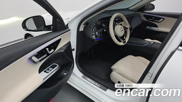 Mercedes-Benz E-Class — Фото автомобиля 10