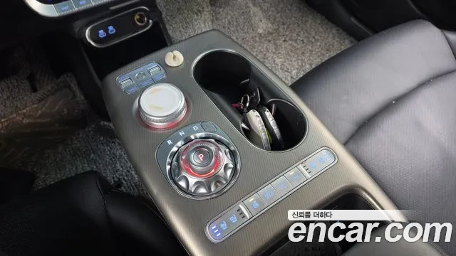 Genesis GV60 — Фото автомобиля 9