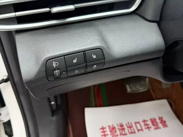 Hyundai Elantra — Фото автомобиля 10