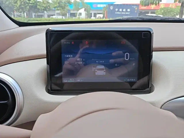 Wuling Hongguang Mini EV — Фото автомобиля 11