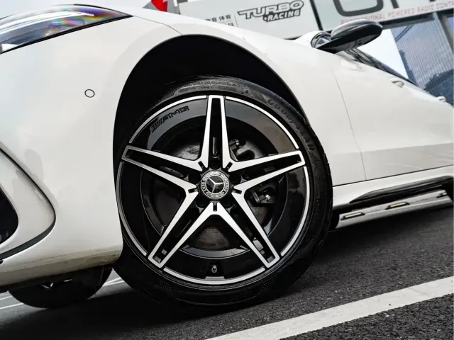 Mercedes-Benz C-Class — Фото автомобиля 4