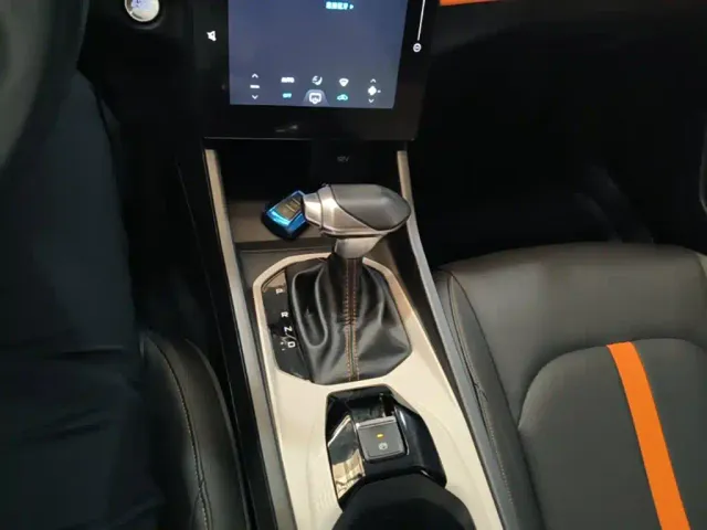 Dongfeng Aeolus Yixuan 2023 Mach Edition 1.5L Automatic Chase Edition — Фото автомобиля 9