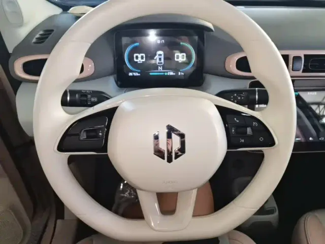 Leapmotor T03 — Фото автомобиля 6