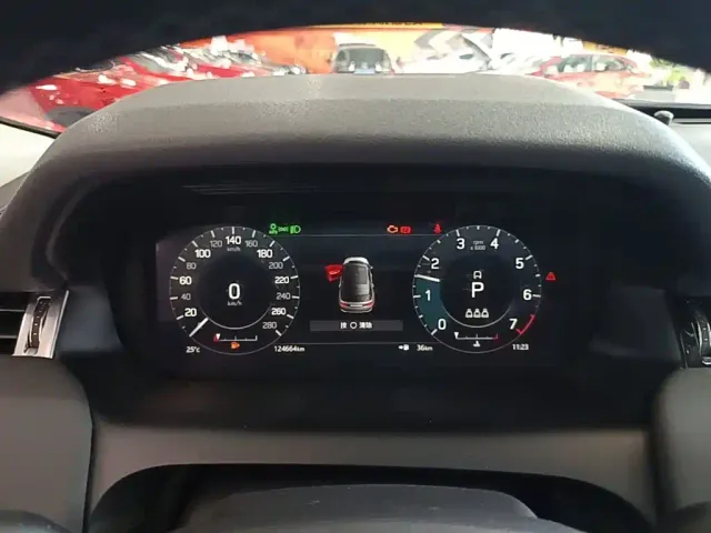 Land Rover Discovery Sport — Фото автомобиля 11