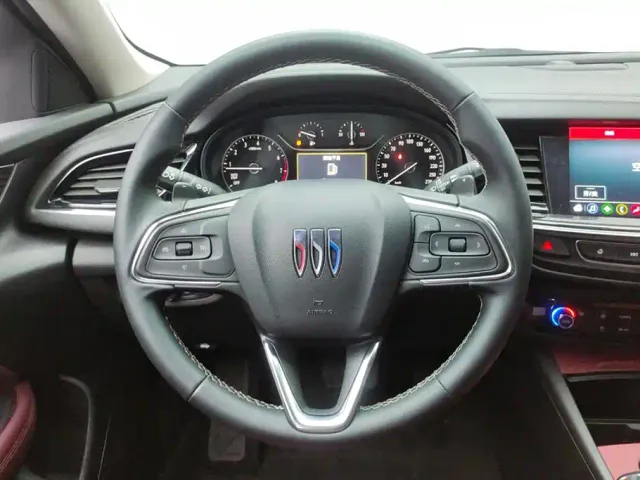 Buick Regal — Фото автомобиля 15
