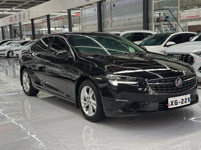 Buick Regal — Фото автомобиля 3