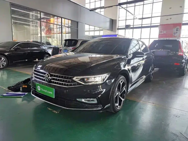 Фотография автомобиля — Volkswagen Magotan